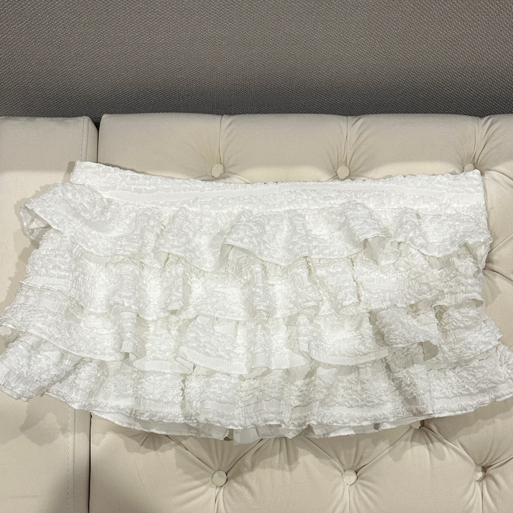 White fox White Ruffled Skort